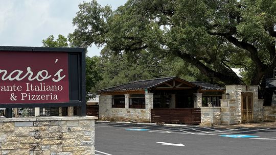 “Che mangia bene, vive bene.” Gennaro's comes to Wimberley