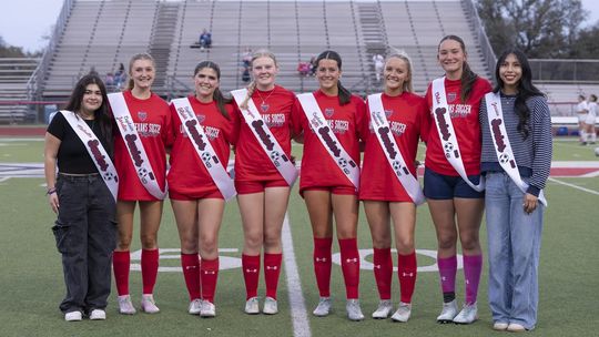 Savoring the big win over the Bulldogs. Photo by Julie Albini/albini.smugmug.com