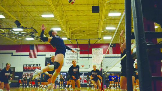 Texans look to senior leadership to defend their state title