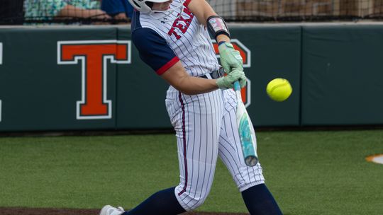 Texans make history, advancing to first-ever regional final