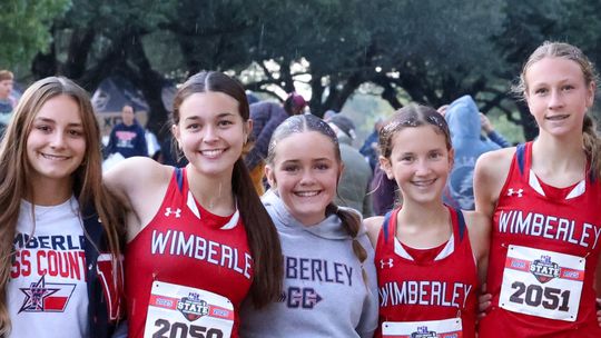 Varsity Cross Country wraps up 2025 season