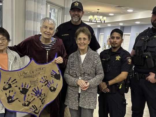 Alexis Pointe residents thank law enforcement