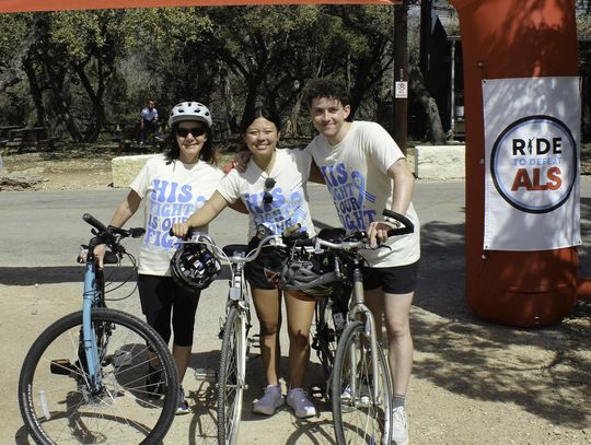Photo by Don Minnick Riders from the 2025 Ride to Defeat ALS at Blue Hole Park.