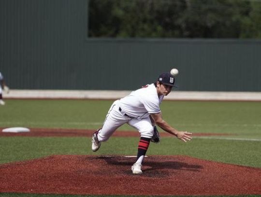 Baseball closes district, playoffs ahead