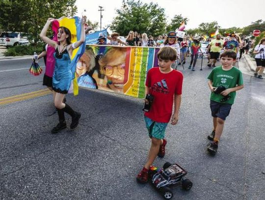 Community unites behind Pride March