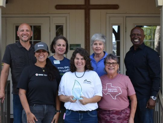 H.O.M.E. Center wins Texas Homeless Network award