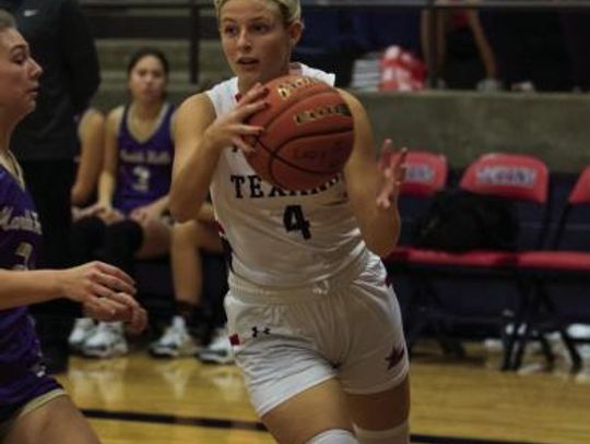 Lady Texans fall to Marble Falls