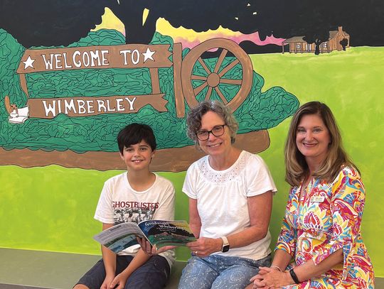 New mural for Wimberley library