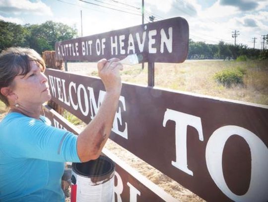 New ‘Welcome to Wimberley’ sign installed