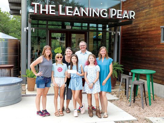 Nine young projectArt artists donate to Fig Tree