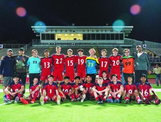 Texan soccer celebrates seniors with win