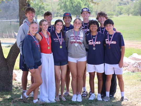 Texan Tennis advances to the Regionals
