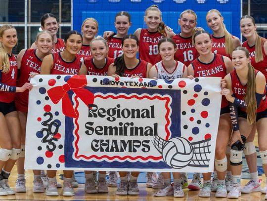Texans advanced to Regional in showdown against Canyon Lake
