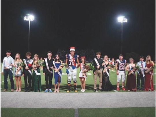 Texans celebrate Homecoming, crowning the 2023–2024 court