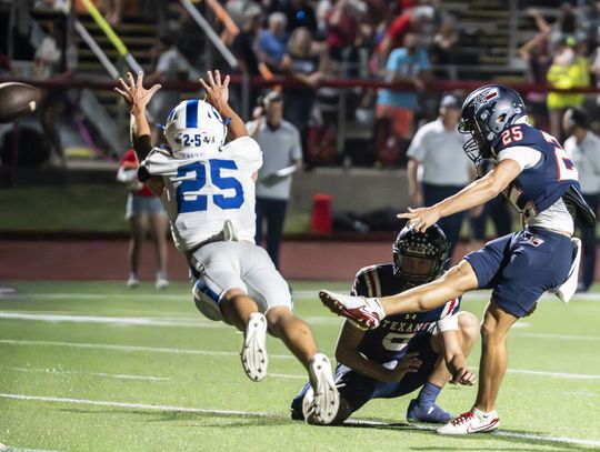 Texans comeback falls short against Lampasas