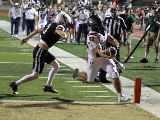 Texans complete one of the largest comebacks in program history to stun Canyon Lake 36-35