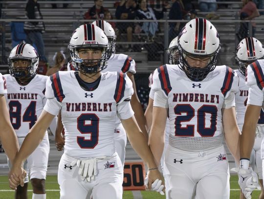 Texans fall to Lago Vista 21-17