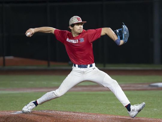 Photo by Julie Albini/albini.smugmug.com Jayden Gamez winds up for the pitch.