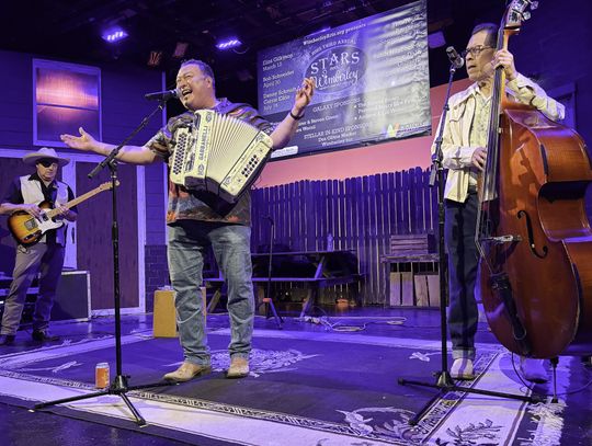 The Tejas Brothers deliver feel-good show