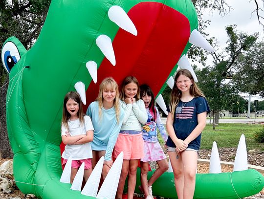 Wimberley Library kicks off summer reading with record crowd