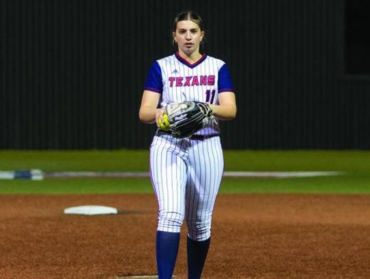 Wimberley’s Texan softball clips the Hawks