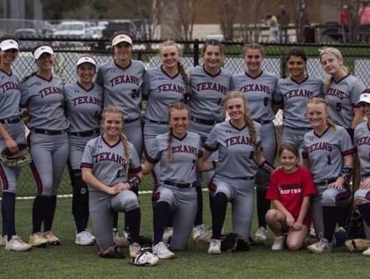 Wimberley softball prepares for district