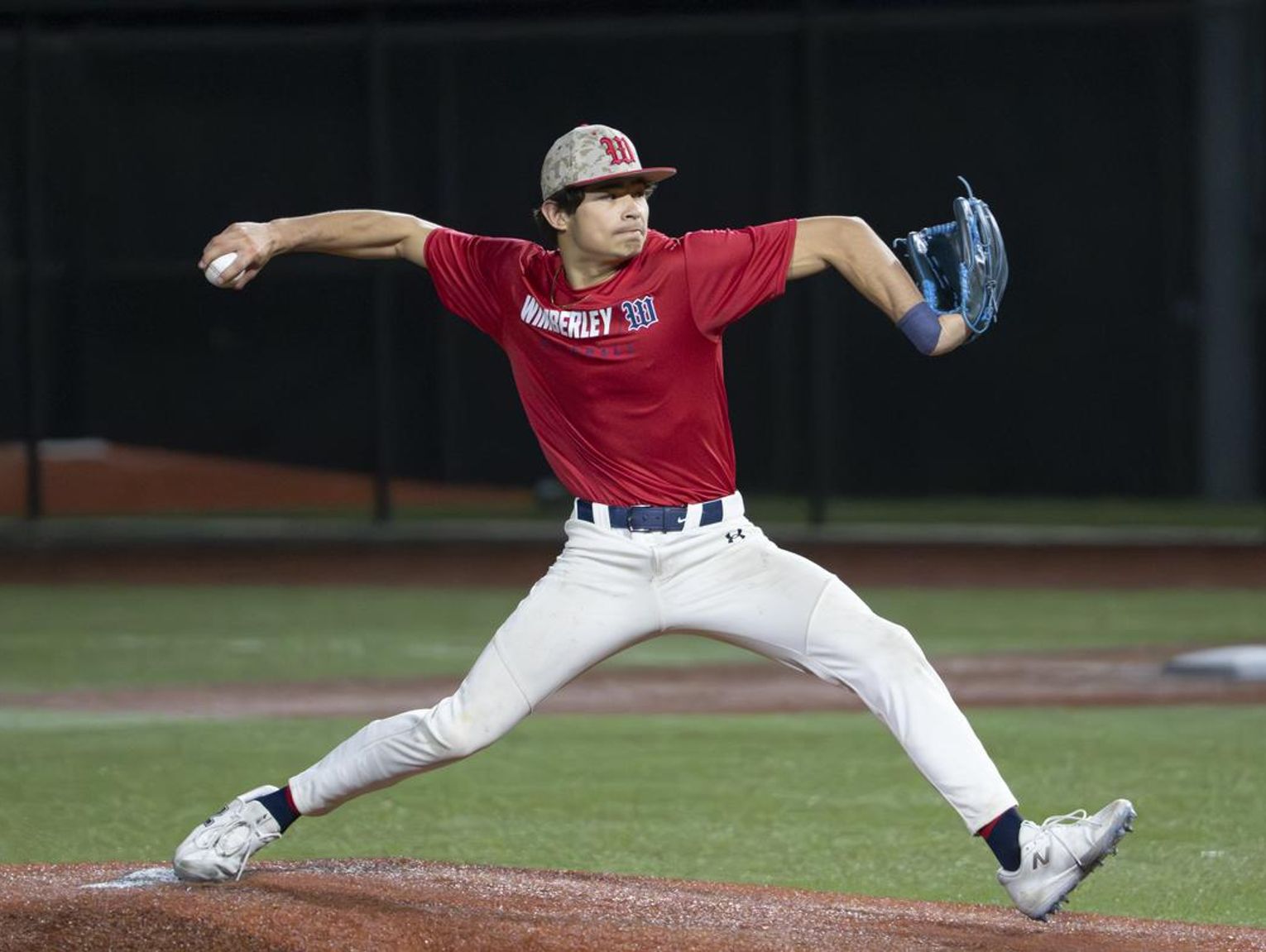 Texans take to the field for scrimmage