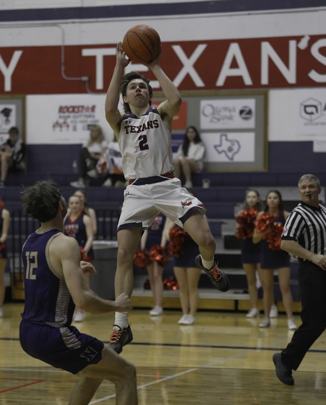 Basketball seniors vs Navarro