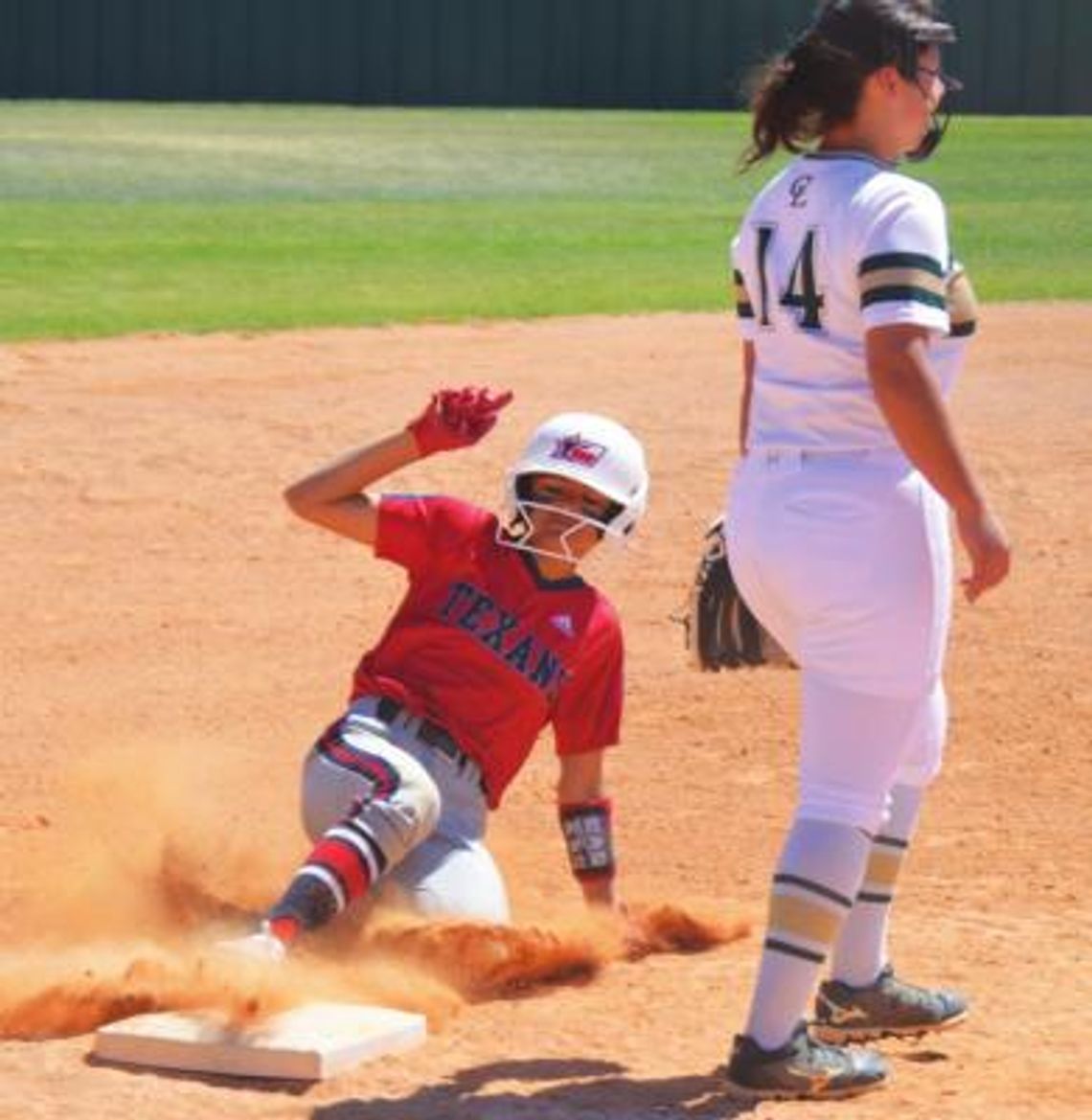 Canyon Lake takes Game 1 in Battle of the Backbone