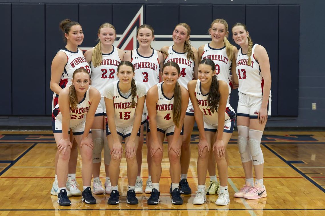Photo by Julie albini/albini.smugmug.com Lady Texans after the win.
