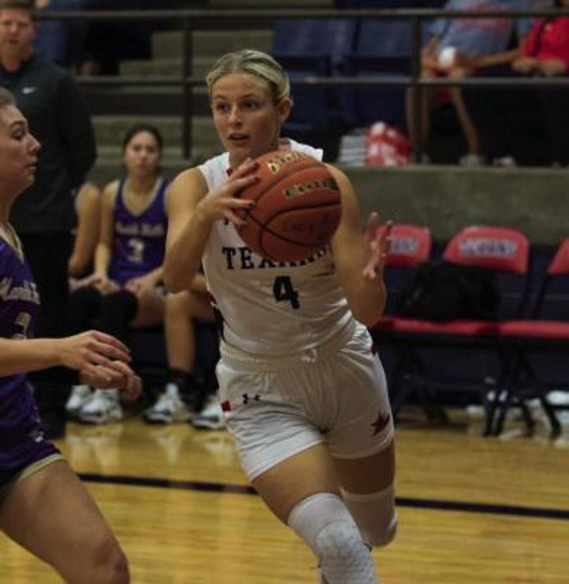 Lady Texans fall to Marble Falls