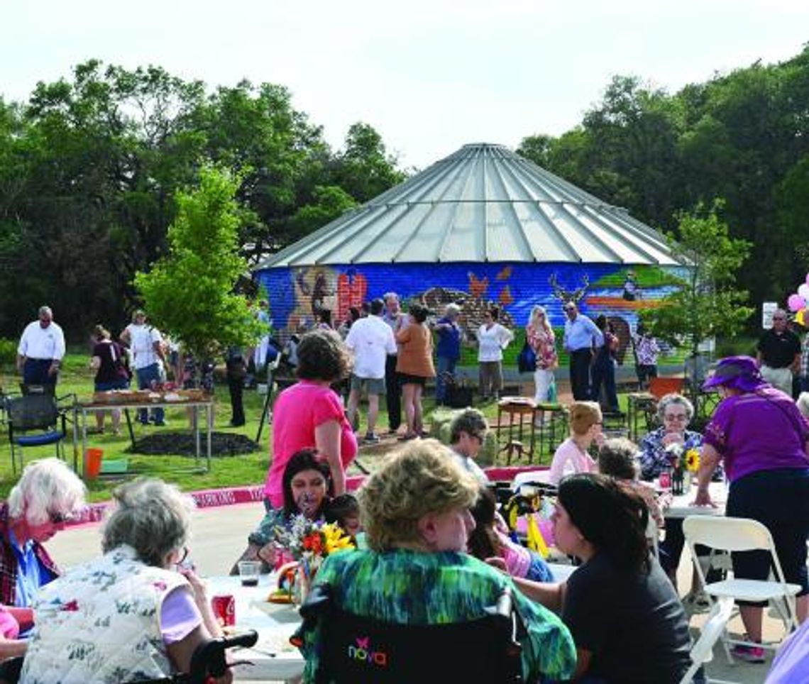 Mural harnesses the spirit of Wimberley