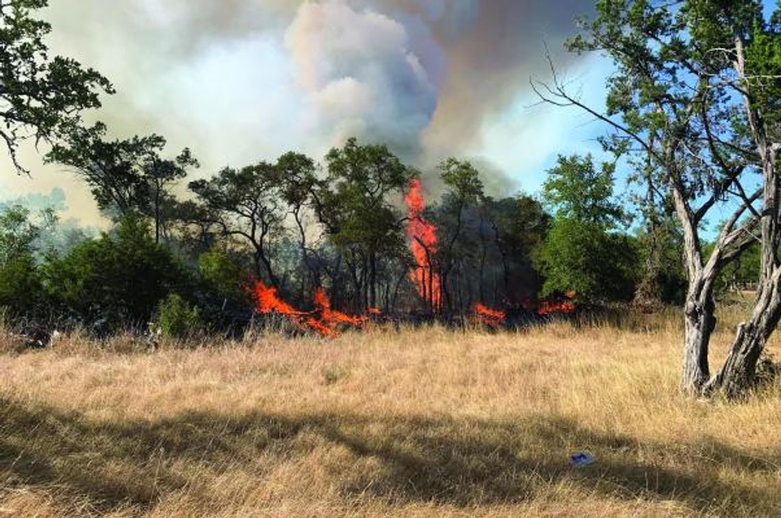 Oak Grove Fire burns near Wimberley Valley