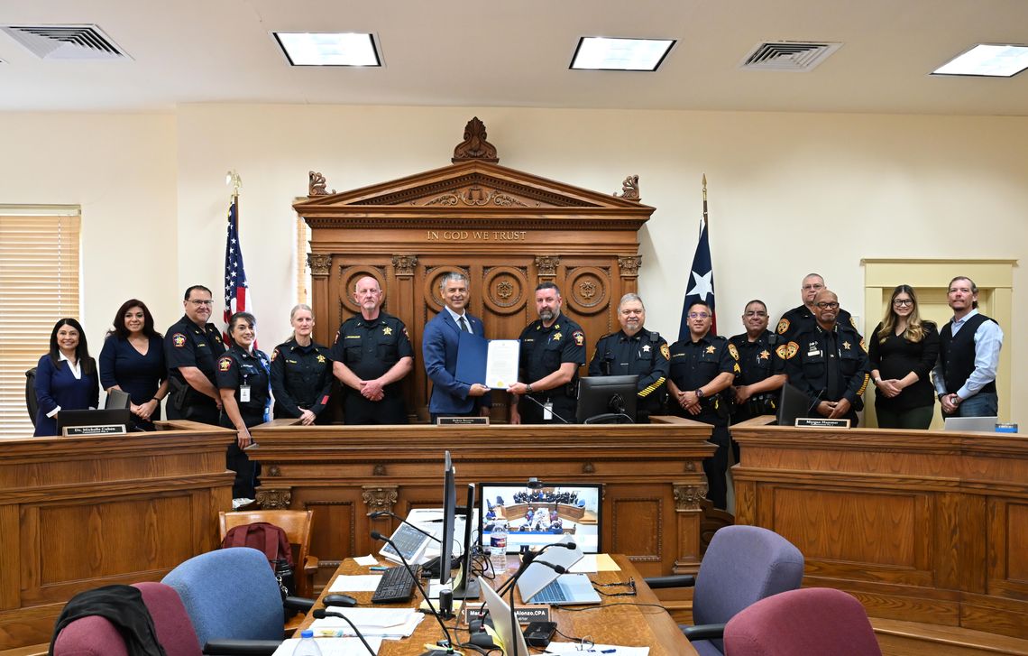 Police Week proclamation honors fallen officers Police Week proclamation honors fallen officers