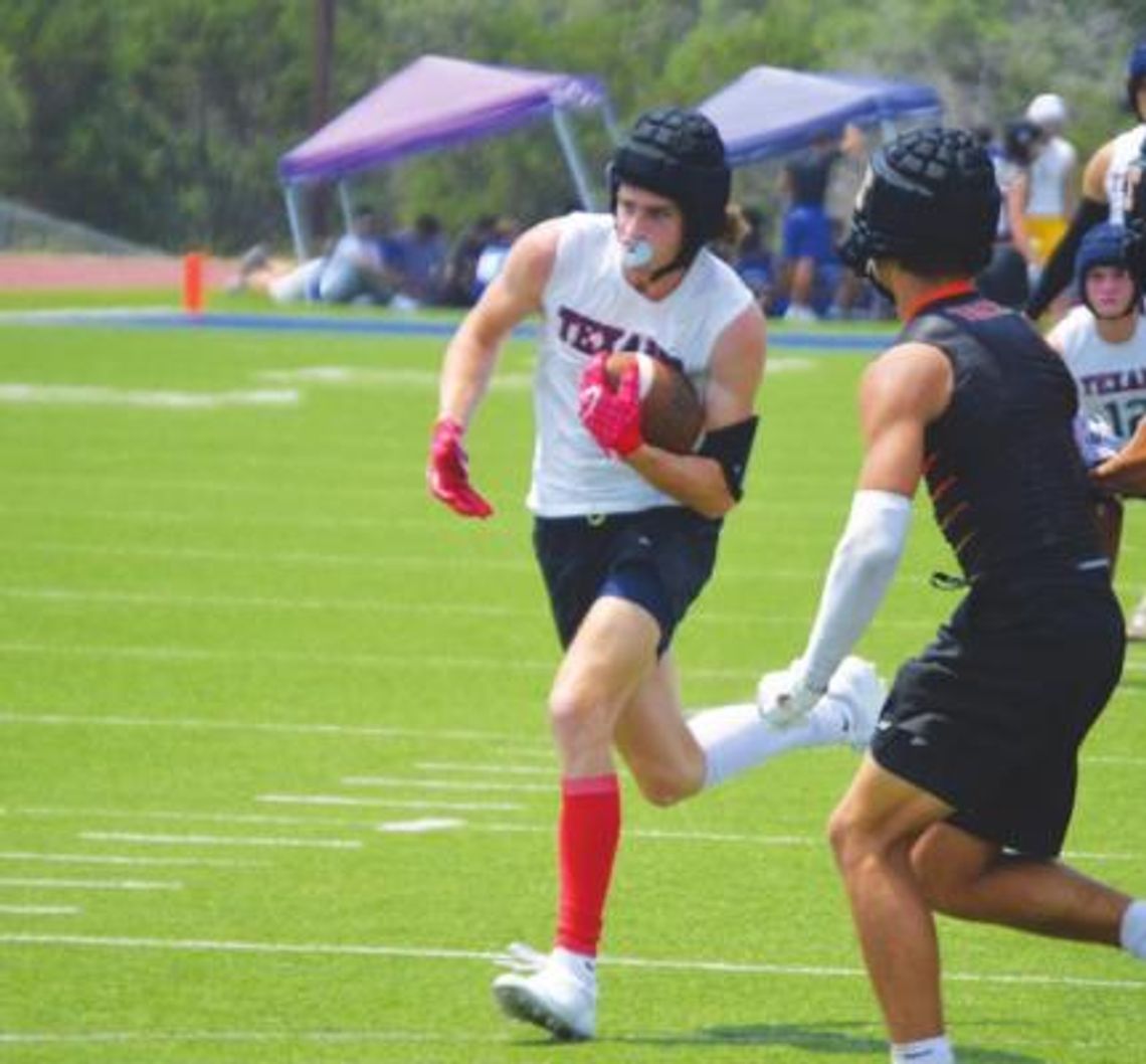 Texan football 7-on-7 competes in home tournament