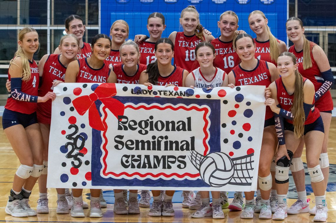 Texans advanced to Regional in showdown against Canyon Lake