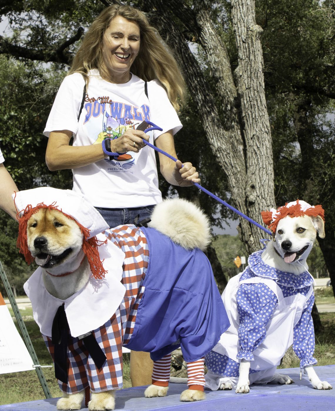 Treat me. . . to the Best Little Dogwalk in Texas, Oct. 25