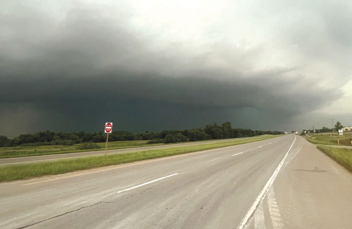 View’s weather reporter Schiflett chases tornadoes in Oklahoma