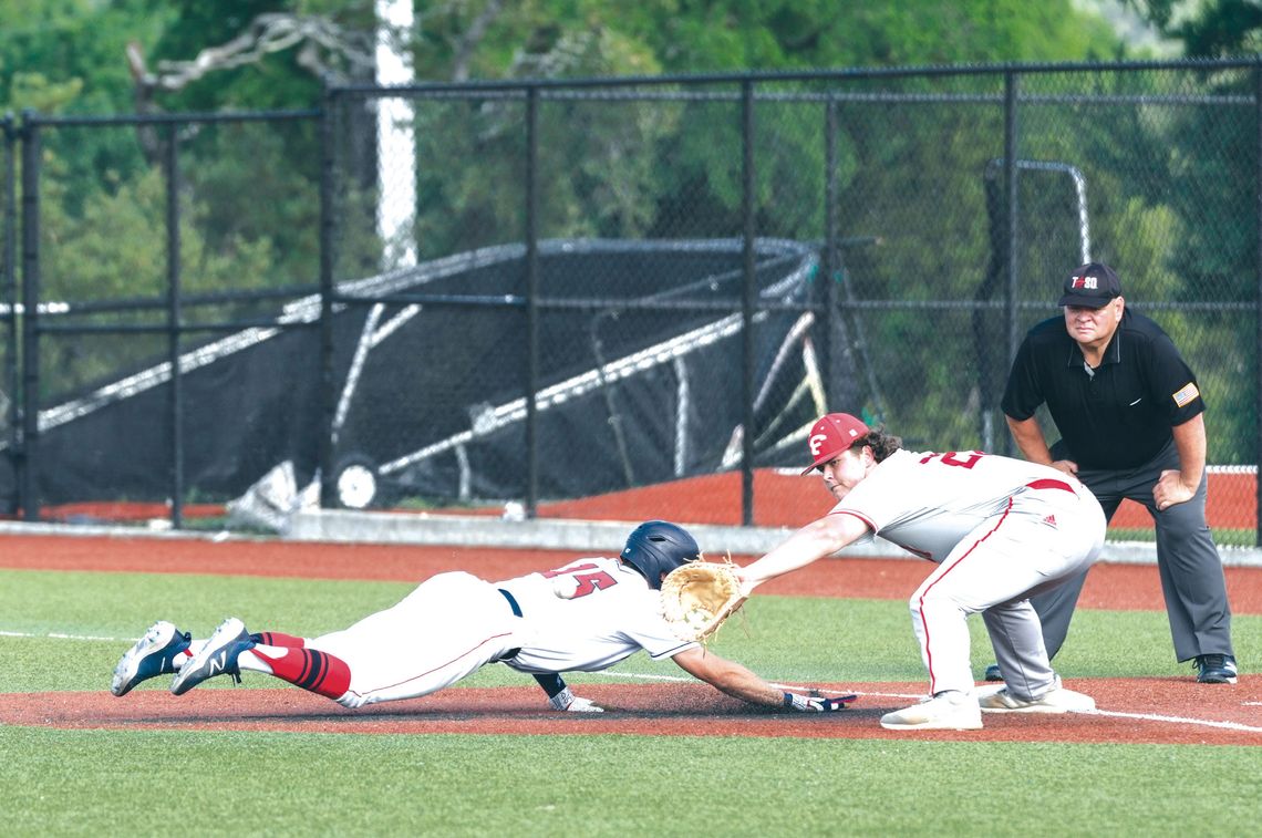 WHS Baseball: Texas split two-series with Fredericksburg