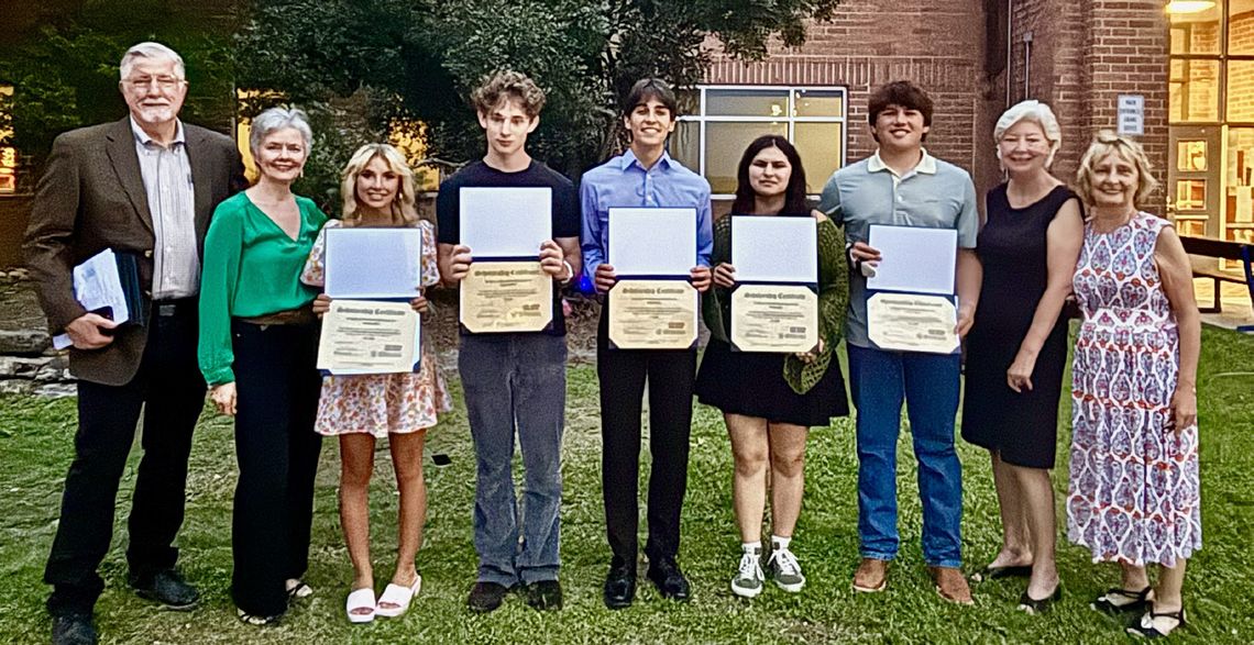 Wimberley Arts Presents $7500 Scholarships to Eight Exceptional Wimberley Grads
