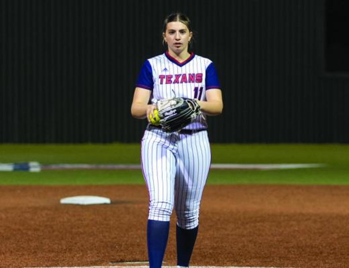 Wimberley’s Texan softball clips the Hawks