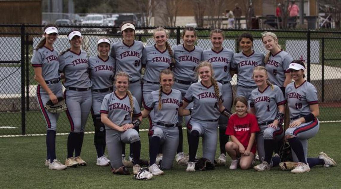 Wimberley softball prepares for district